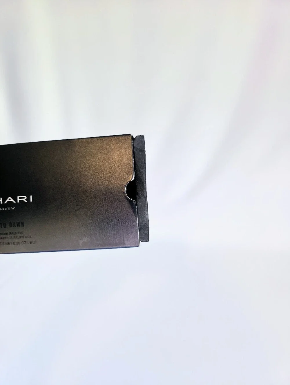 Tahari Beauty Dusk To Dawn Eyeshadow Palette New Matte Metallic Cosmetic Pigment